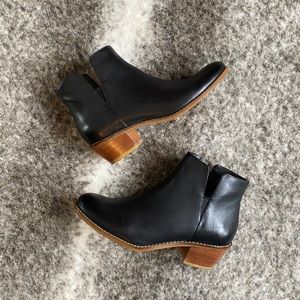 Cole Haan Signature Grand .0S Black Bootie Sz. 6